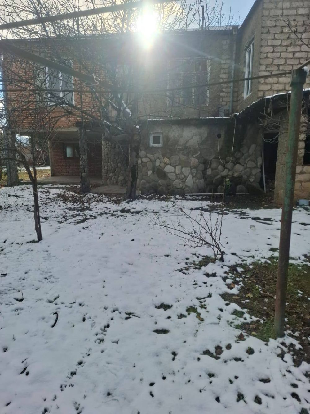 იყიდება 11 ოთახიანი კერძო სახლი წინანდალში